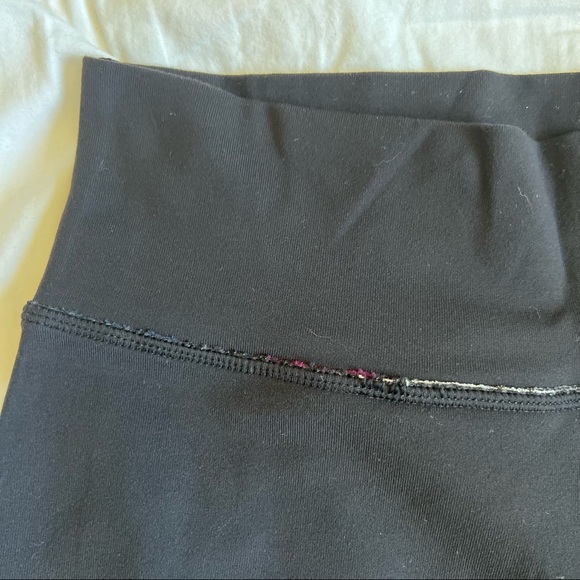 Lululemon capris - Picture 4 of 5